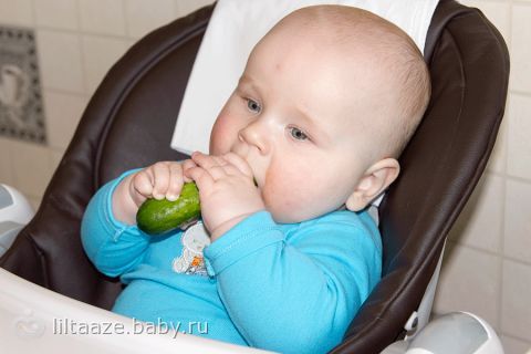 Схватили огурчик:)