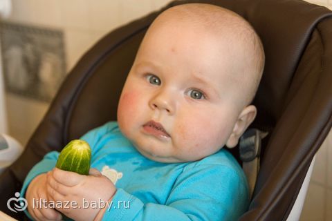 Схватили огурчик:)