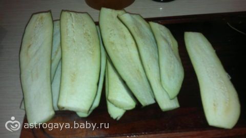 Ника белоцерковская рецепт лазаньи. 1078535.69905673. Ника белоцерковская рецепт лазаньи фото. Ника белоцерковская рецепт лазаньи-1078535.69905673. картинка Ника белоцерковская рецепт лазаньи. картинка 1078535.69905673. Тесто: Замесить тесто, дать ему отдохнуть и раскатать в полосы шириной 15 см и толщиной 1 мм.